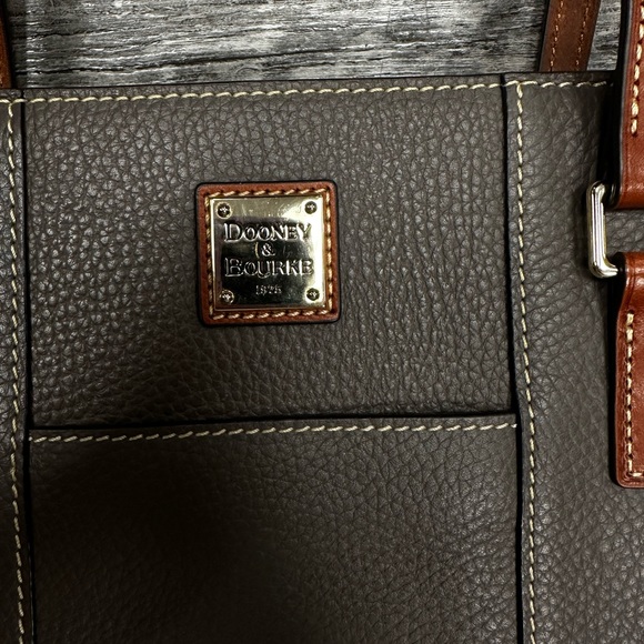 Dooney & Bourke bag - Picture 7 of 7